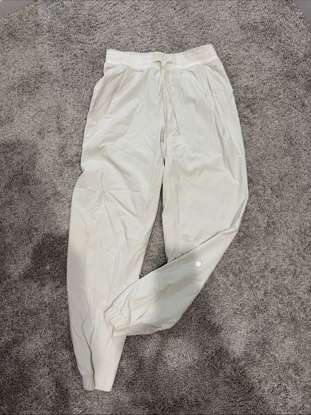 Lululemon License to Train High-Rise Pant size 6